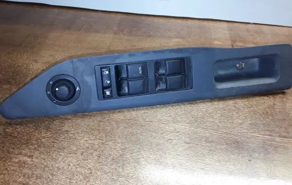 Chrysler 300 - 300C Electric window control switch 39754D