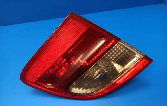 Mercedes-Benz E W211 Tailgate rear/tail lights A2118201364 A2118200777