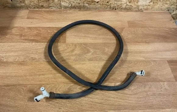 Ford Focus Headlight washer hose/pipe 