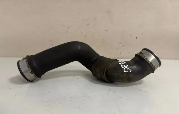 Mercedes-Benz C W203 Intercooler hose/pipe A2035281782 00114004
