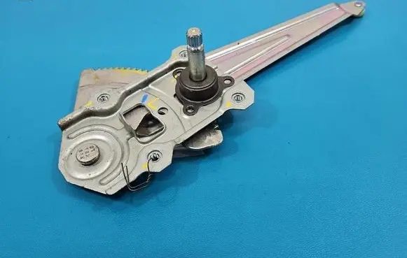 Suzuki Celerio Rear door window regulator with motor IMPRK1587285