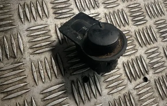 Hyundai Terracan Differential lock switch 