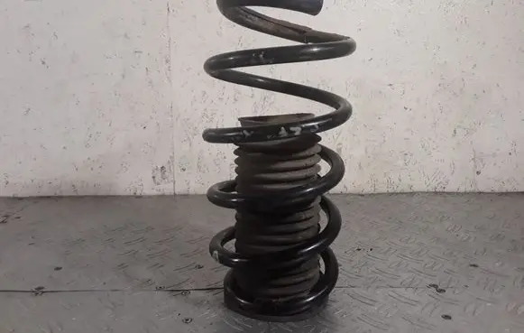 Opel Zafira B Front coil spring