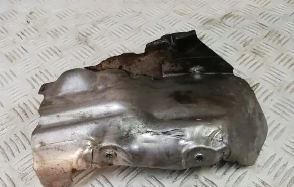 Opel Astra K Heat shield in engine bay 