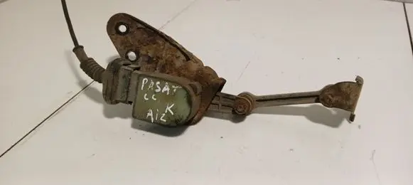 Volkswagen PASSAT CC Headlight/headlamp level sensor 