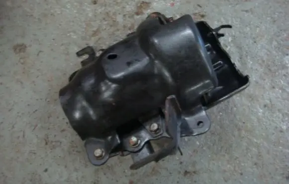 Nissan Note (E12) Fuel filter housing 