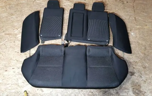 Mitsubishi Lancer X Rear seat 