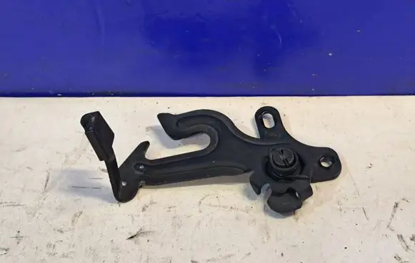 Volvo S80 Engine bonnet/hood lock/latch loop/hook 31425789 31278341