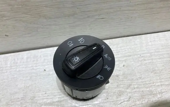 Skoda Octavia Mk3 (5E) Light switch 5E0941431D