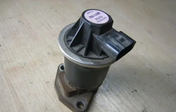 Honda Insight EGR valve 18011RBJ000 3071102