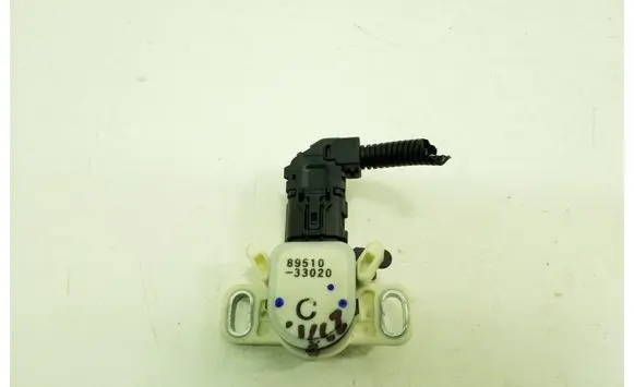 Lexus IS III XE30 Sensor 8951033020