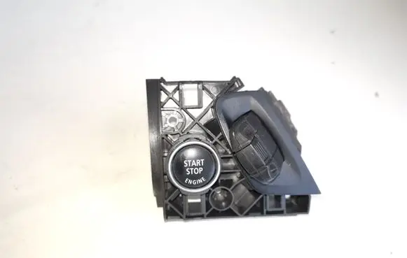 BMW X5 E70 Ignition lock 6967675 696767511 26009160