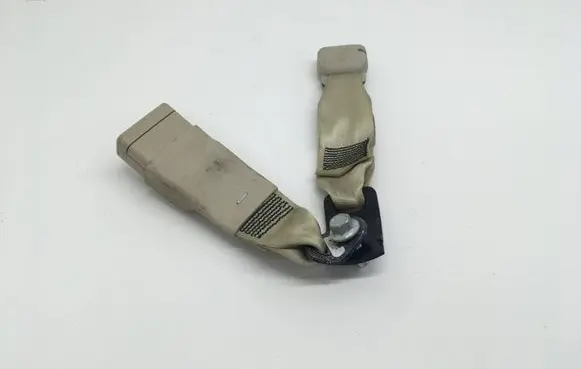 Nissan Murano Z52 Middle seatbelt buckle (rear) 