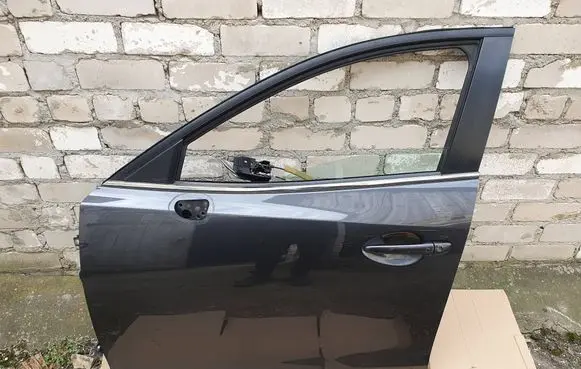Mazda 3 II Front door B45A59010