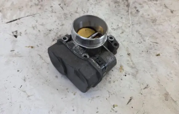 Saab 9-3 Ver2 Throttle body valve 93176028