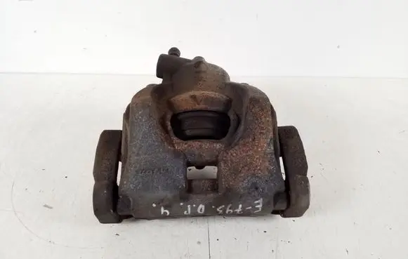 Volvo V60 Front brake caliper