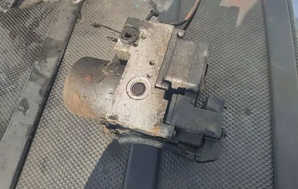 Iveco Daily 3rd gen ABS Pump 0273004324