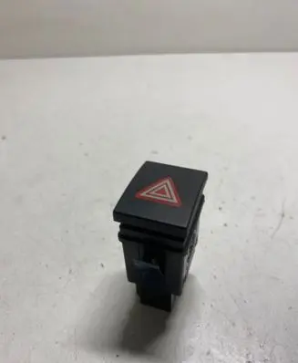 Volkswagen Polo IV 9N3 Hazard light switch 6Q0953235A