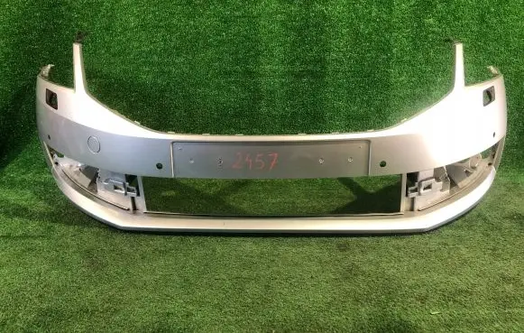 Skoda Octavia Mk3 (5E) Front bumper 5E0807221N