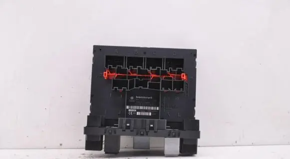 Volkswagen PASSAT B6 Central body control module 3C8937049E