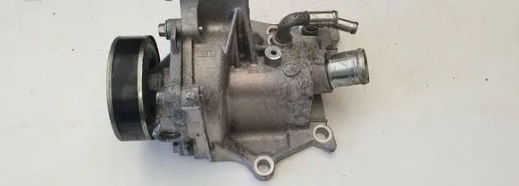 Nissan Qashqai Water pump