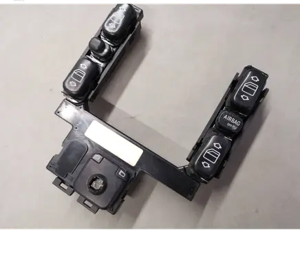 Mercedes-Benz C W202 Electric window control switch 2108211151