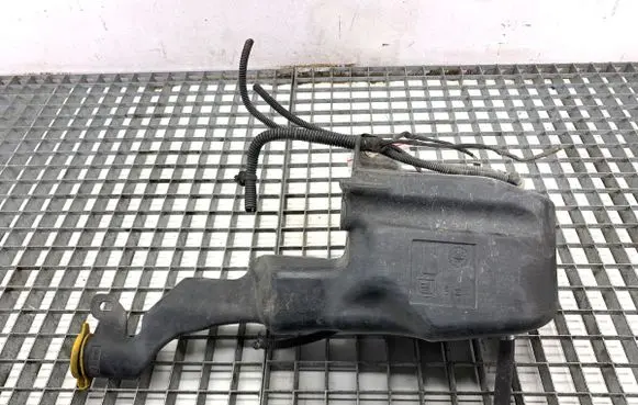 Opel Astra H Windshield washer fluid reservoir/tank 