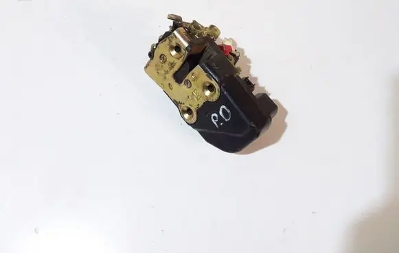 Chrysler PT Cruiser Front door lock 3071
