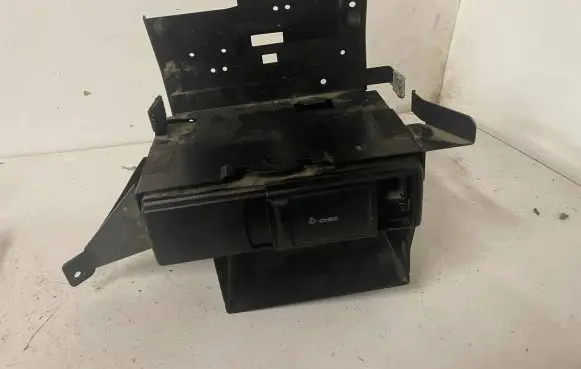 Audi A6 S6 C5 4B CD/DVD changer 4B0035111A