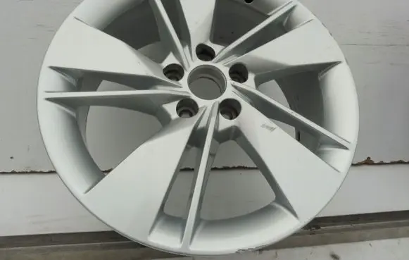 Audi Q2 - R18 alloy rim 81A601025AL