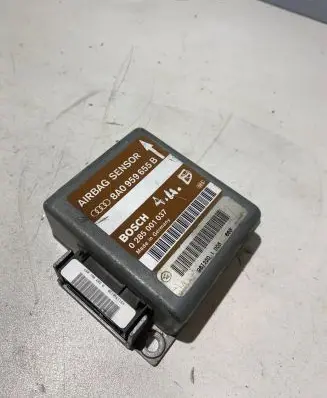 Audi A4 S4 B5 8D Airbag control unit/module 8A0959655B 0285001037 96T22011105