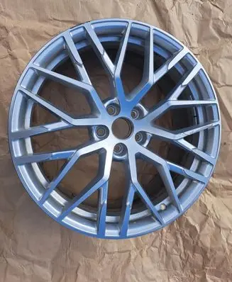 Audi R8 4S R20 alloy rim 4S0601025G