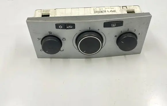 Opel Zafira B Air conditioning/heating control unit 13201299