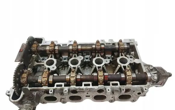 Opel Zafira A Engine head 02120317