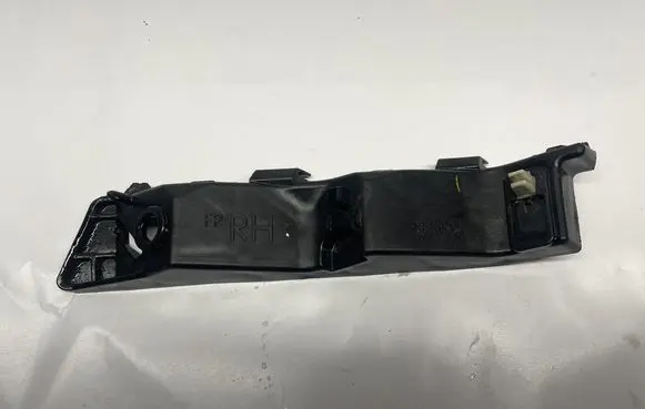 KIA Sportage Front bumper mounting bracket 86516F1000