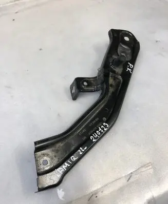 Skoda Kamiq Fender mounting bracket 658805931