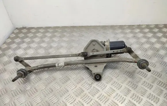 Opel Vivaro Front wiper linkage and motor