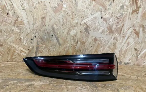 Porsche Cayenne (9Y0 9Y3) Rear/tail lights 9Y0945095M 20630111 T9Y0095