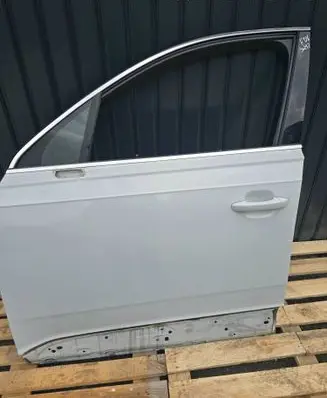 Audi Q7 4M Front door 