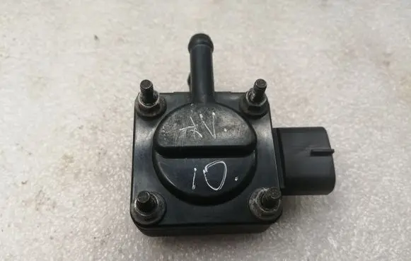 Toyota Avensis T250 Exhaust gas pressure sensor 8948020030