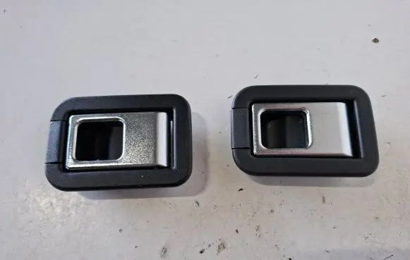 Lexus RX 450H Tie down hook / loop 6631030010