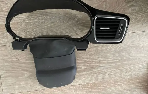 KIA Pro Cee'd III Dashboard trim 84830J7BB0