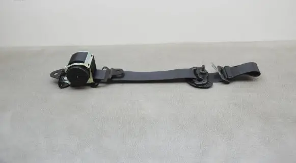 Mini One - Cooper Clubman R55 Rear seatbelt 6964644