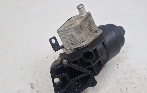 Hyundai i40 Oil filter mounting bracket 264102A300