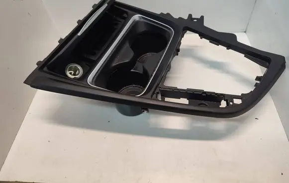 BMW 3 F30 F35 F31 Cup holder front 9218925 105027852 L58450713