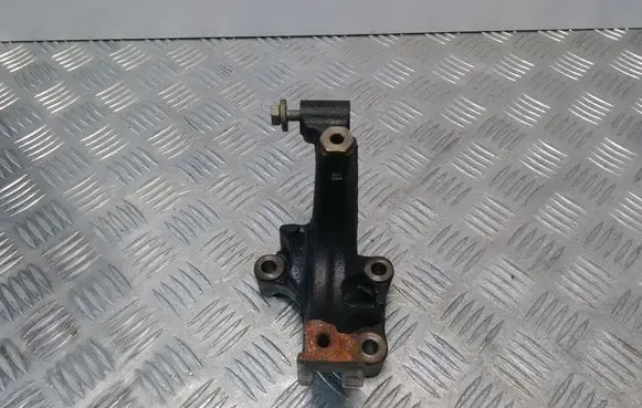 Volkswagen PASSAT B8 EGR valve cooler bracket 04L425