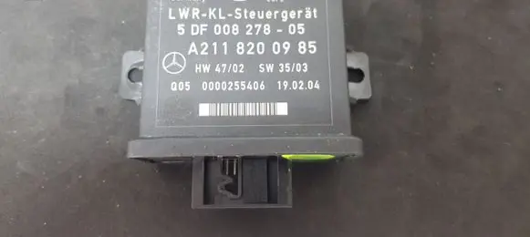 Mercedes-Benz E W211 Light module LCM A2118200985
