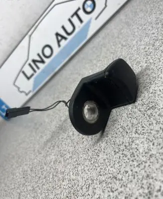 BMW 3 E46 Tailgate glass/window release handle 8378939