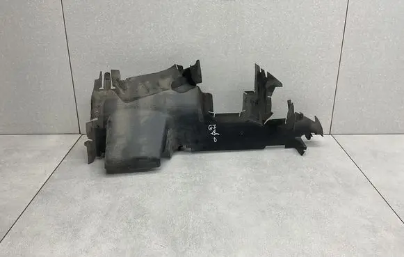 Volkswagen Golf VII Intercooler air guide/duct channel 5G0121284AD
