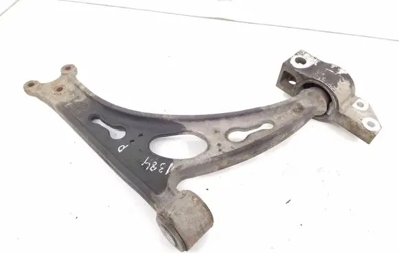 Volkswagen Golf V Front lower control arm/wishbone 1K0407153G